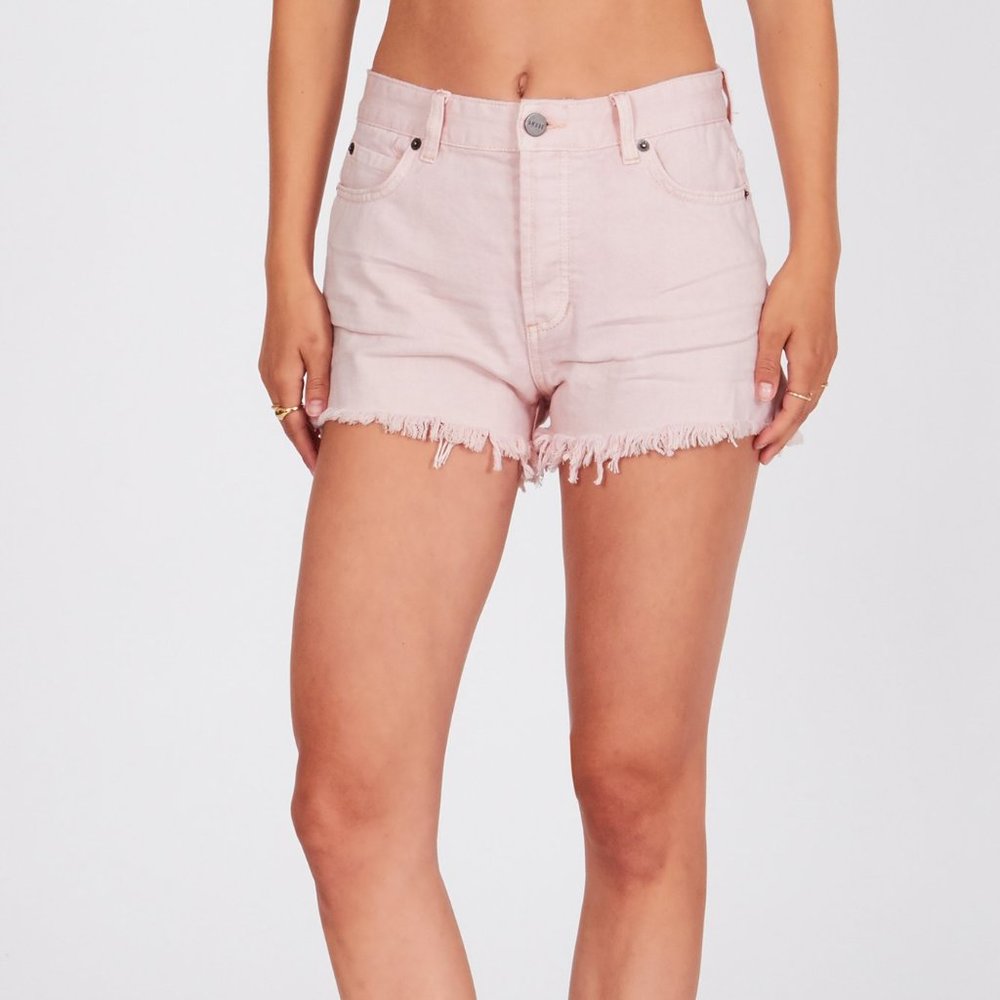 Shoreline Shorts